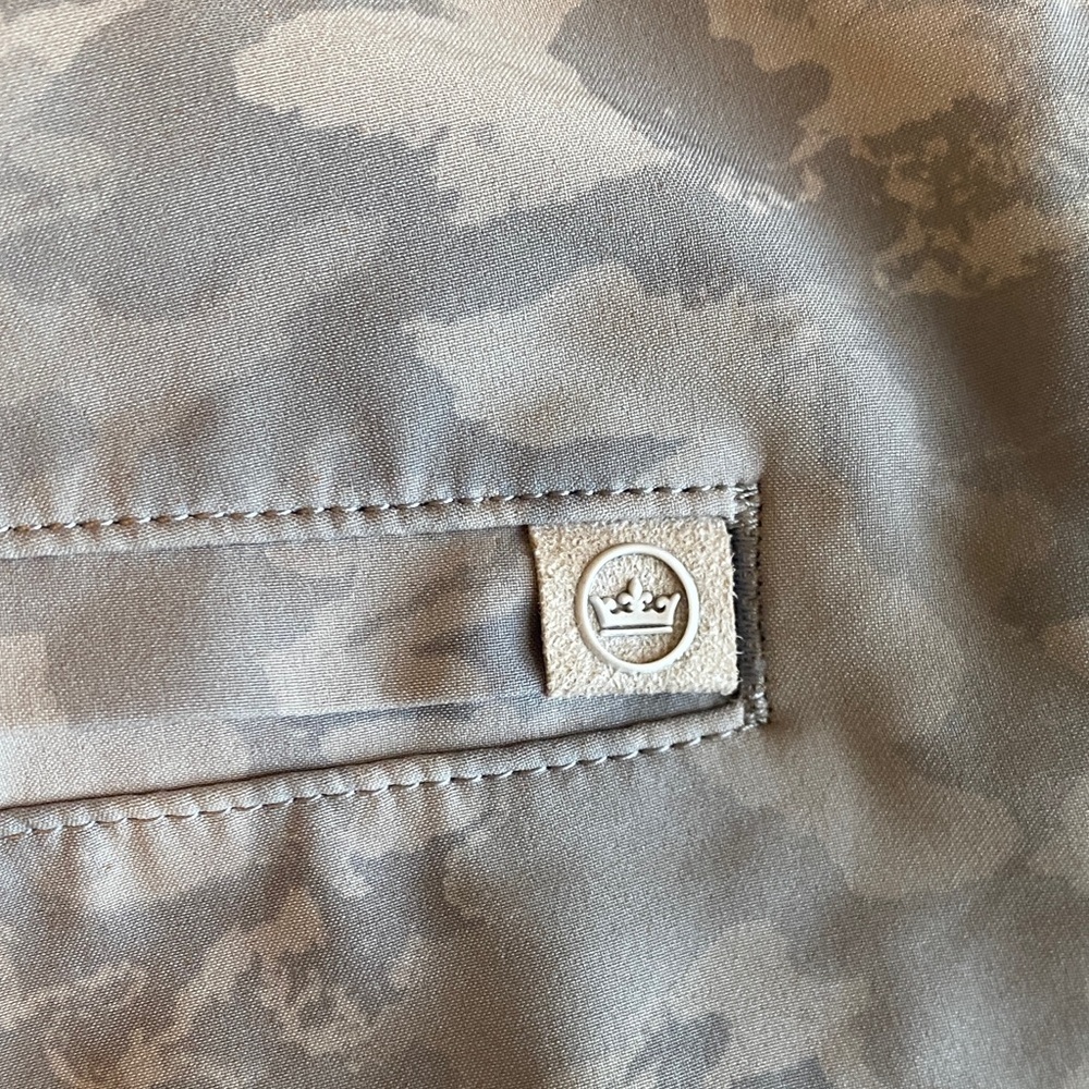Peter Millar Gray and Tan Camouflage Shorts - Picture 6 of 7